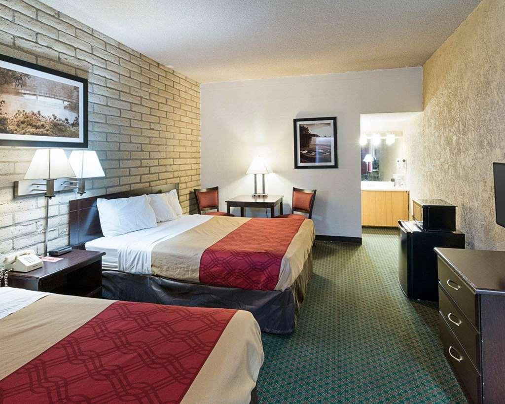 Econo Lodge San Angelo Quarto foto